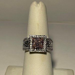 Pink Square Gemstone w/ Hearts Fashion Ring SZ 7 NWOT